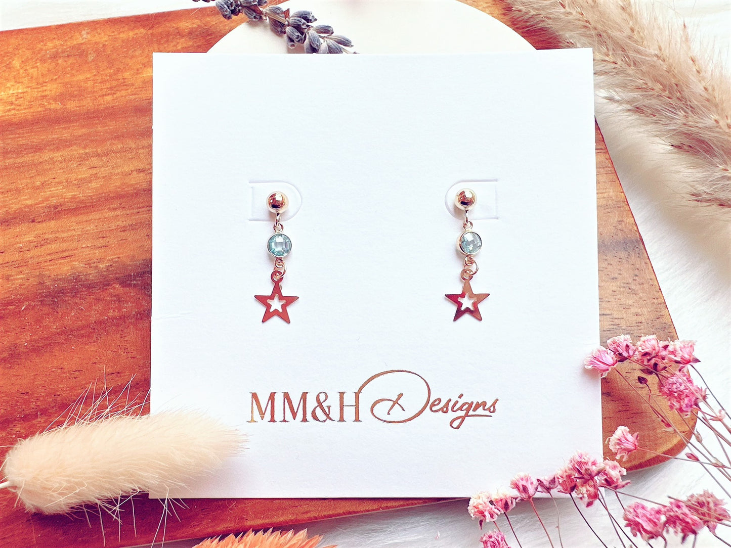 Stud Earrings With Cubic Zirconia and Star Charm