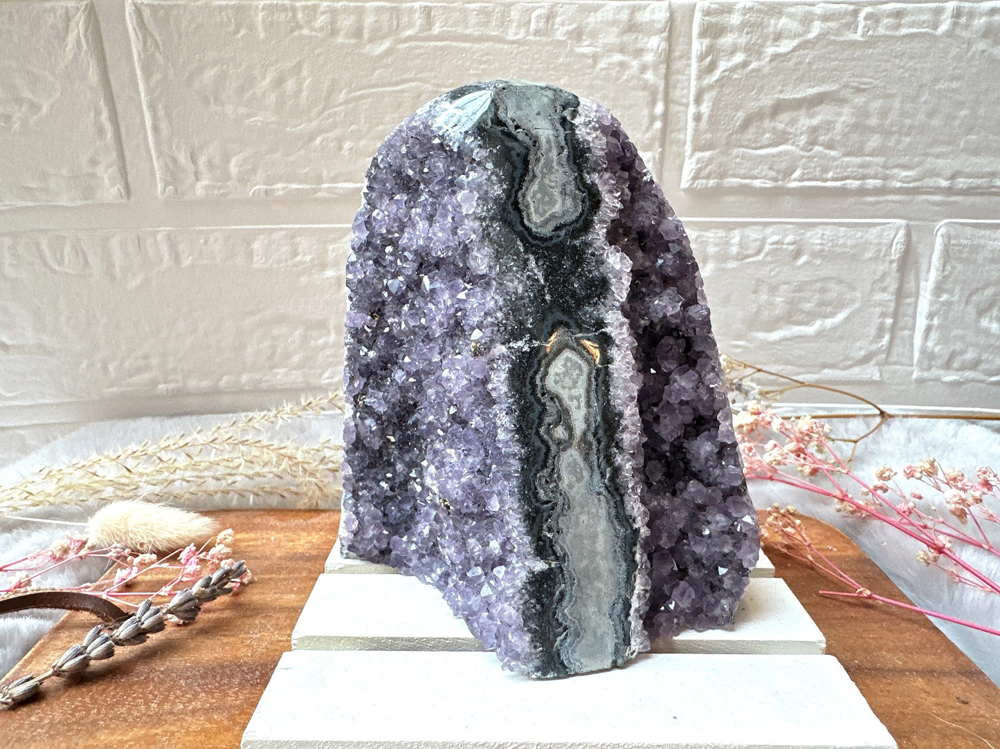 Amethyst Cut Base