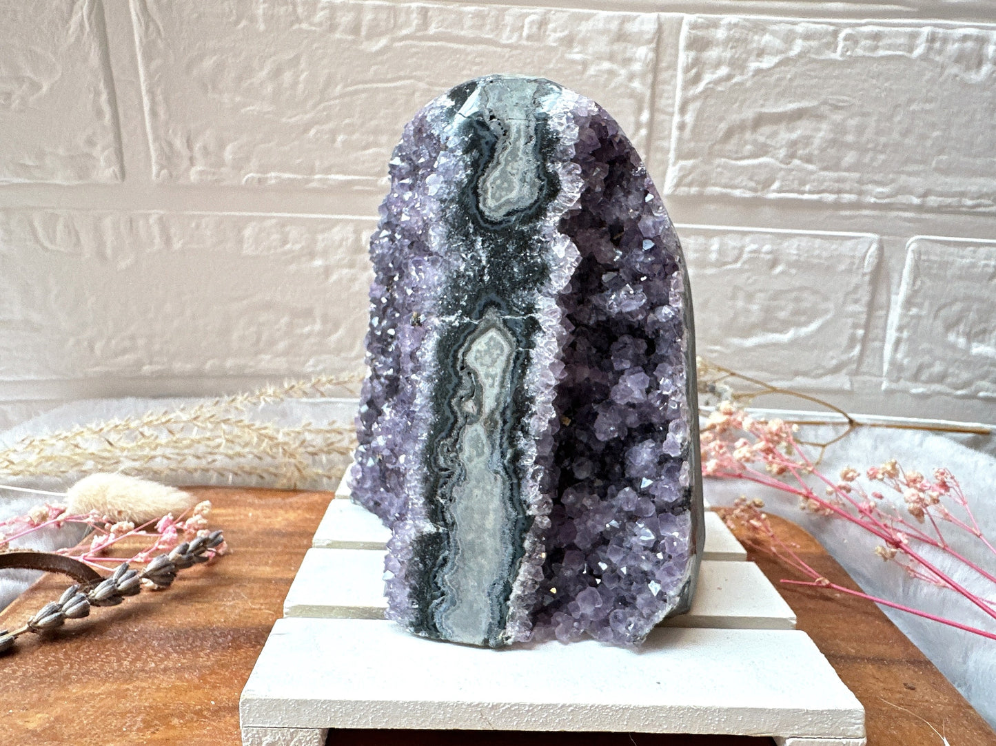 Amethyst Cut Base