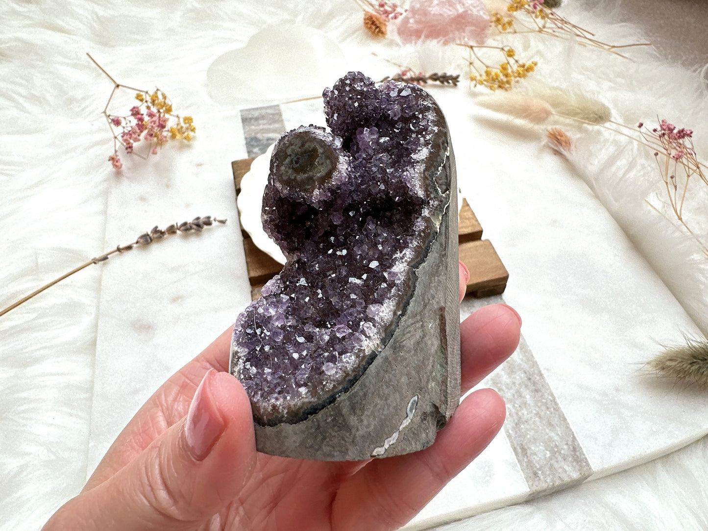 Amethyst Cut Base