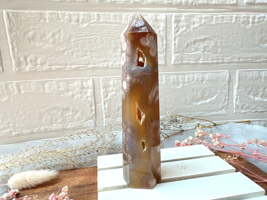 Flower Agate Tower Obelisk