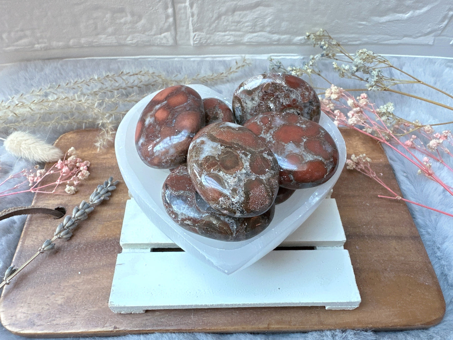 Small Red King Cobra Jasper Palm Stone