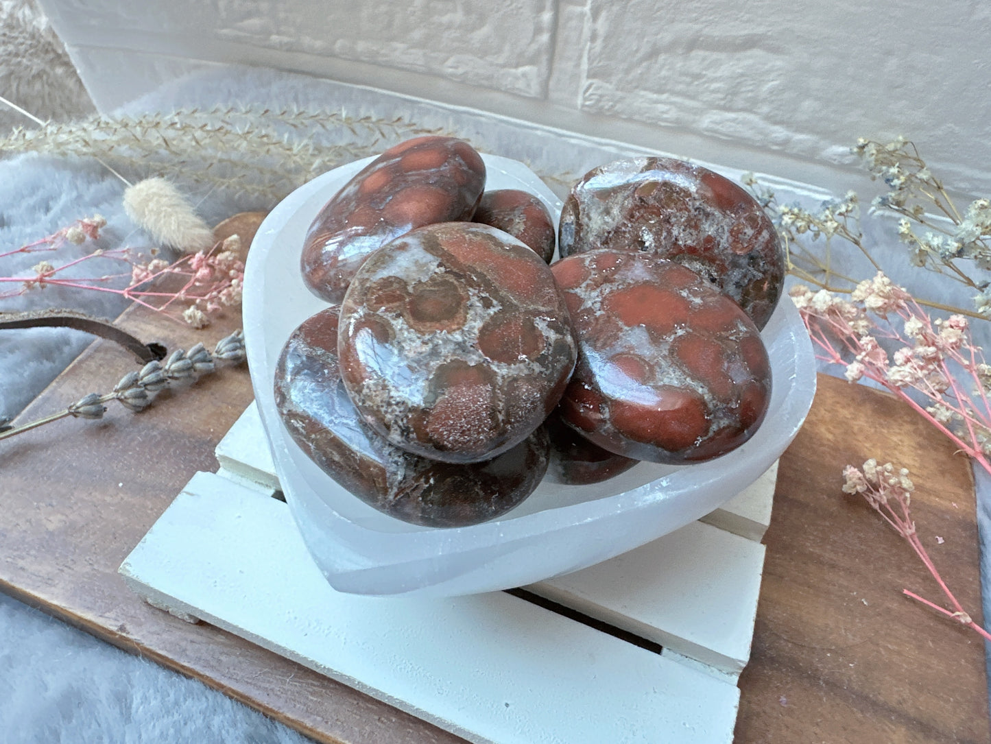 Small Red King Cobra Jasper Palm Stone