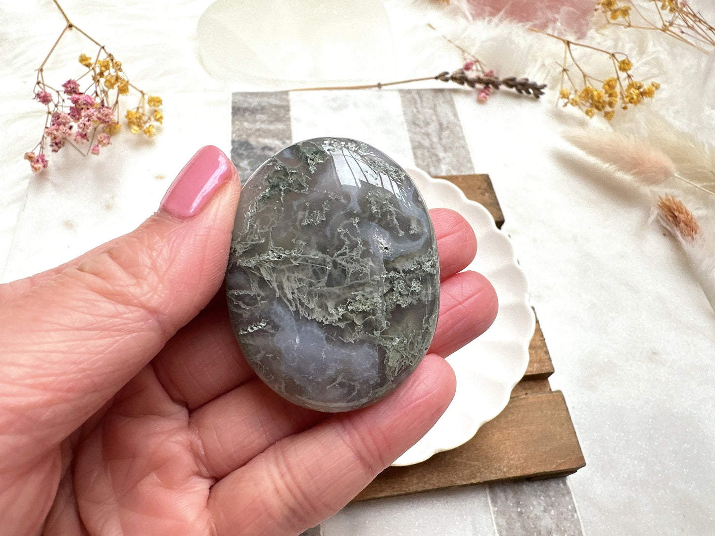 Small Moss Agate Palm Stone