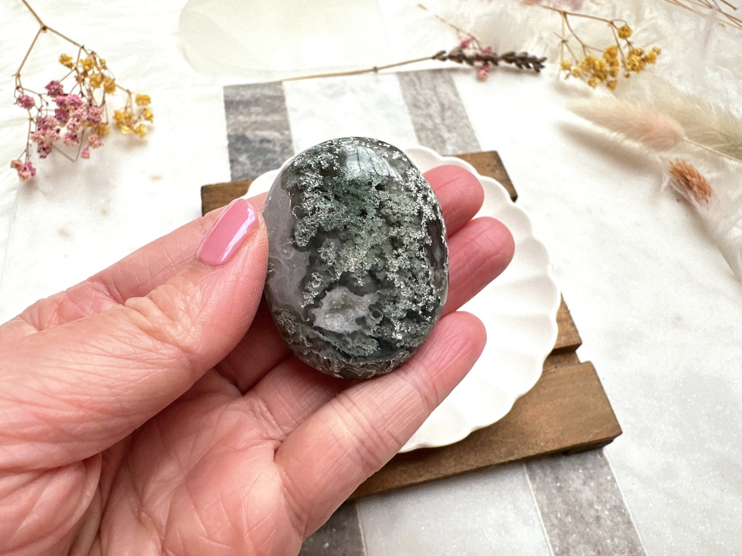 Small Moss Agate Palm Stone